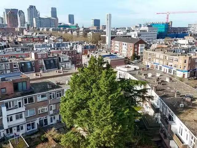Appartement te koop Juliana van Stolberglaan 183 in Den Haag v.