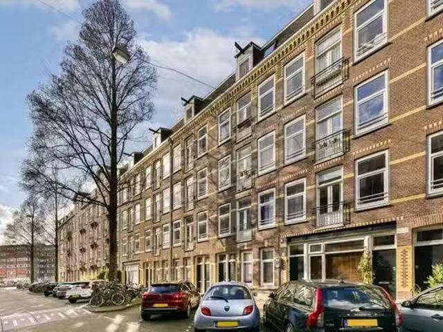 Appartement te koop Jacob van Lennepstraat 263 A in Amsterdam.