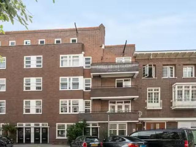 Appartement te koop Jacob van Lennepstraat 284 K in Amsterdam.