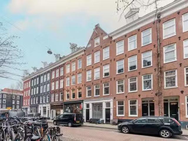 Appartement te koop Jacob van Lennepstraat 56 2A in Amsterdam.