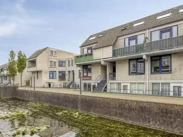 Appartement te koop Jaap van der Hoekplaats 148 in Rotterdam v.