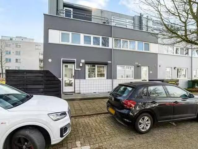 Appartement te koop Joke Smitkade 51 in Vlaardingen voor € 550.