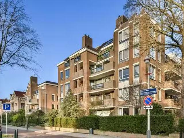 Appartement te koop Johan van Oldenbarneveltlaan 31 G in Den H.