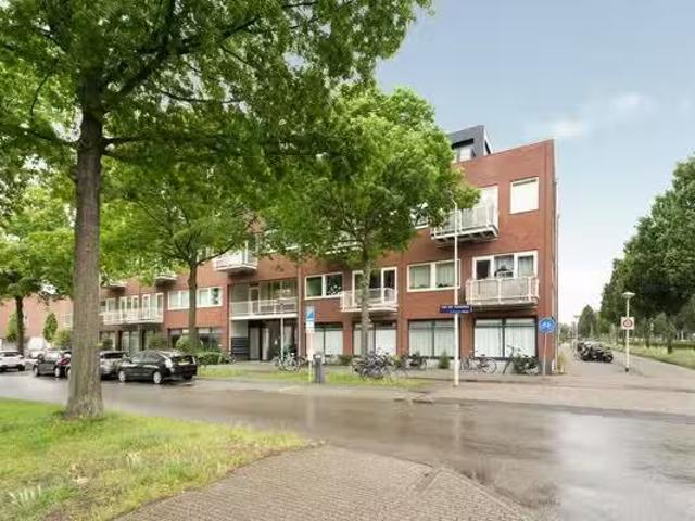 Appartement te koop Kanaalstraat 69 H in Amsterdam voor € 235.