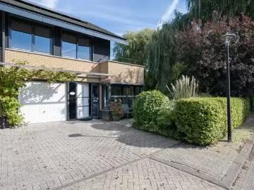 Appartement te koop Kapitein Robstraat in Almere voor € 650.000