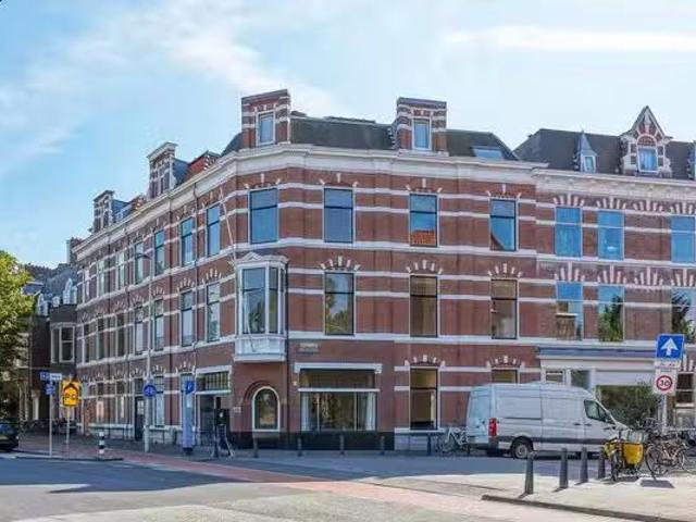 Appartement te koop Kazernestraat 54 in Den Haag voor € 1.325.