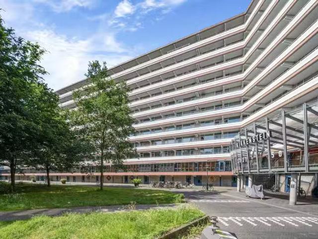 Appartement te koop Kloekhorststraat 157 in Amsterdam voor € 2.