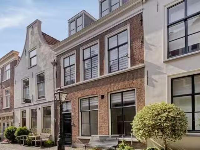Appartement te koop Kloksteeg 12 A in Leiden voor € 315.000