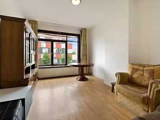 Appartement te koop Koopmans van Boekerenstraat 25 in Den Haag.