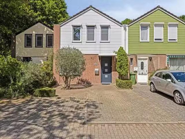 Appartement te koop Lakenweversplein 35 D in Maastricht voor €.