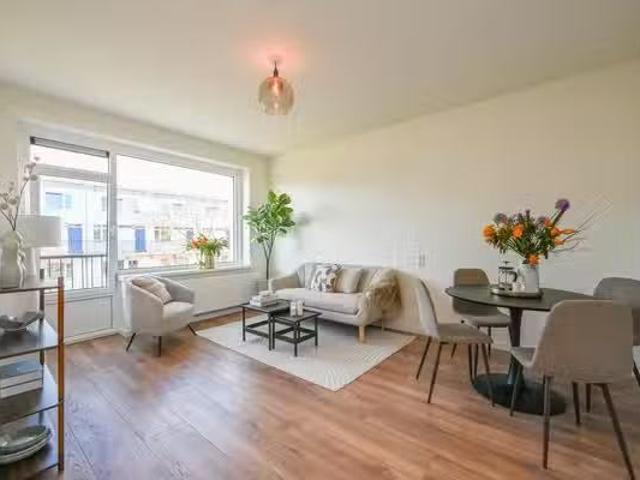 Appartement te koop Landmanstraat 9 B in Rotterdam voor € 325.
