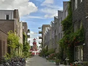 Appartement te koop Landsmeerderdijk in Amsterdam voor € 1.050.