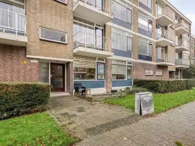 Appartement te koop Lemsterhoek 10 in Rotterdam voor € 222.000