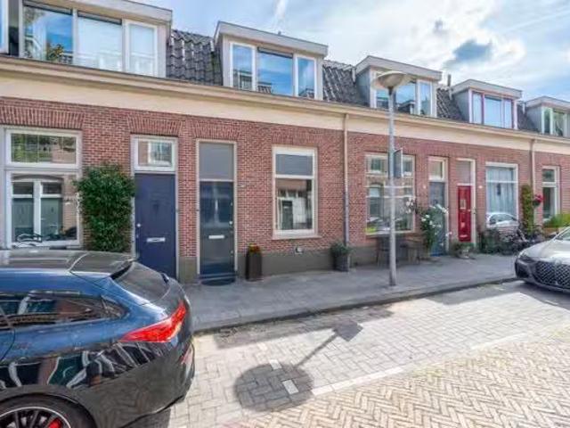 Appartement te koop Linnaeusstraat 25 BS in Utrecht voor € 439.