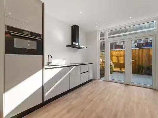 Appartement te koop Lobattostraat 51 in Den Haag voor € 344.000