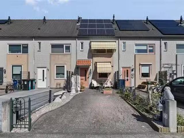 Appartement te koop Lofotenweg 43 in Almere voor € 395.000