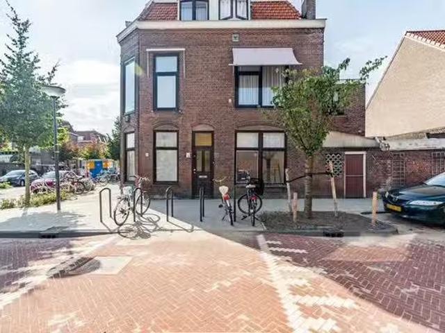 Appartement te koop Pasteurstraat 20 B in Leiden voor € 275.000