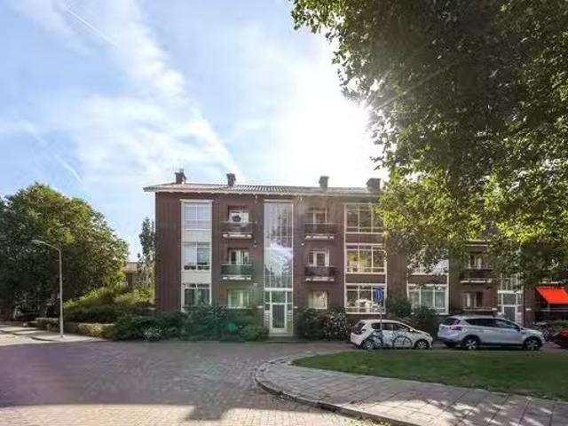 Appartement te koop Parelmoerhorst 242 in Den Haag voor € 265.