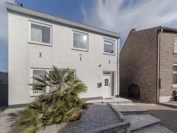Appartement te koop Petrus Regoutplein in Maastricht voor € 57.
