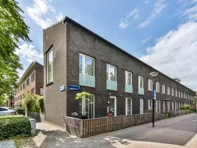 Appartement te koop Pieter Calandlaan 668 in Amsterdam voor €.