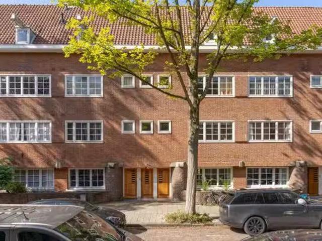 Appartement te koop Pieter Cornelisz. Hooftstraat 165 2 in Ams.
