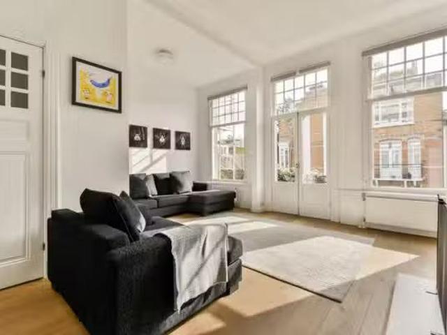 Appartement te koop Pieter de Hoochstraat in Amsterdam voor €.