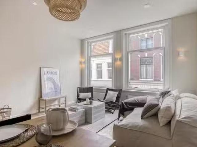 Appartement te koop Prins Hendrikplein 2 in Leiden voor € 299.