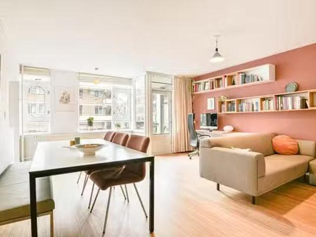 Appartement te koop Ravenswaaipad 98 in Amsterdam voor € 270.000