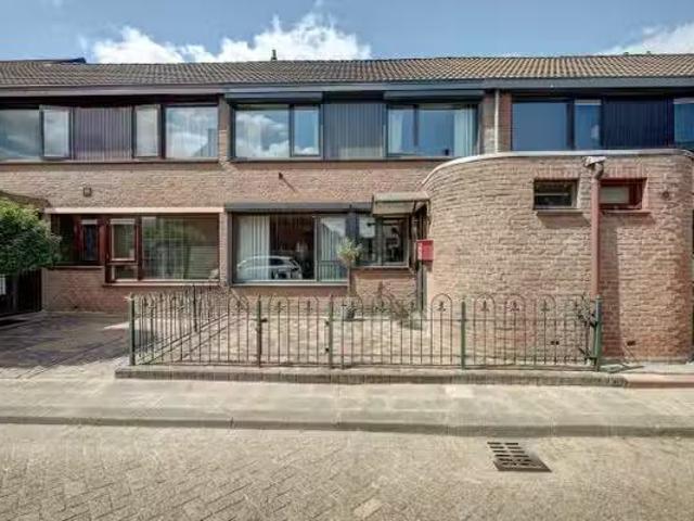 Appartement te koop Regenboogkade 115 in Rotterdam voor € 375.