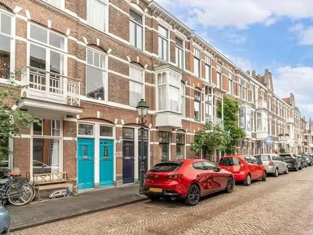 Appartement te koop Regentesselaan 173 in Den Haag voor € 350.