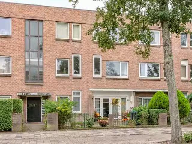 Appartement te koop Rijswijkseweg 173 in Den Haag voor € 349.500