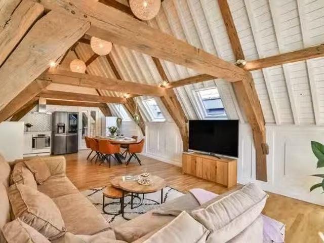 Appartement te koop Roomolenstraat 4 H in Amsterdam voor € 875.