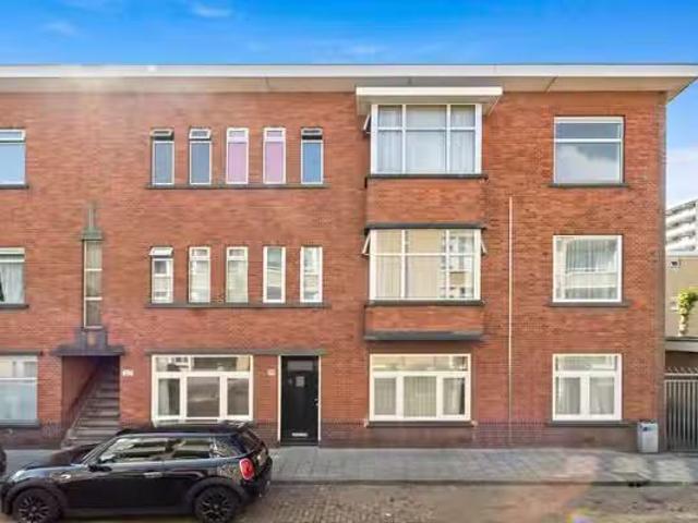Appartement te koop Stationsweg 71 C in Den Haag voor € 325.000