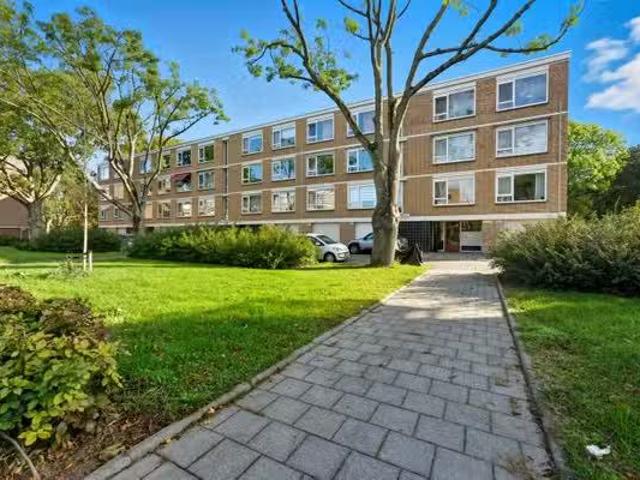 Appartement te koop Strevelsweg 144 B 02 in Rotterdam voor € 2.