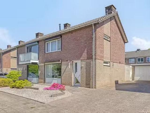 Appartement te koop Symphoniesingel 112 C in Maastricht voor €.