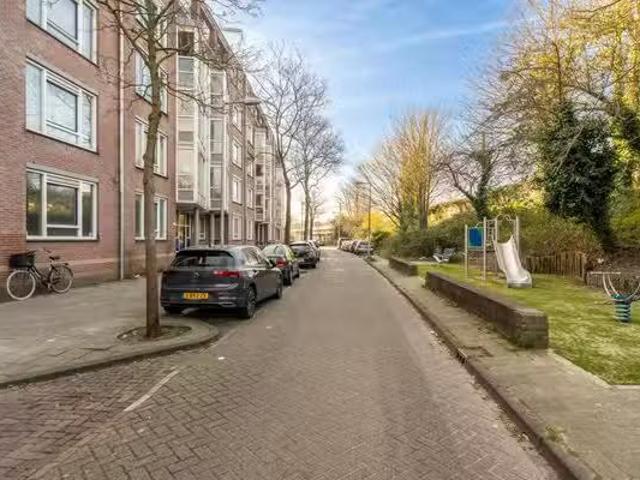 Appartement te koop 's Gravesandestraat 4 in Amsterdam voor €.