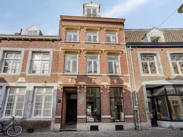 Appartement te koop Sauterneslaan 6 B in Maastricht voor € 225.
