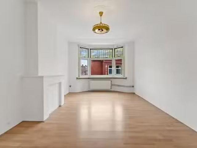 Appartement te koop Schlegelstraat 153 in Den Haag voor € 235.
