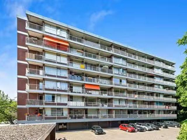 Appartement te koop Smaragdhorst 163 in Den Haag voor € 225.000