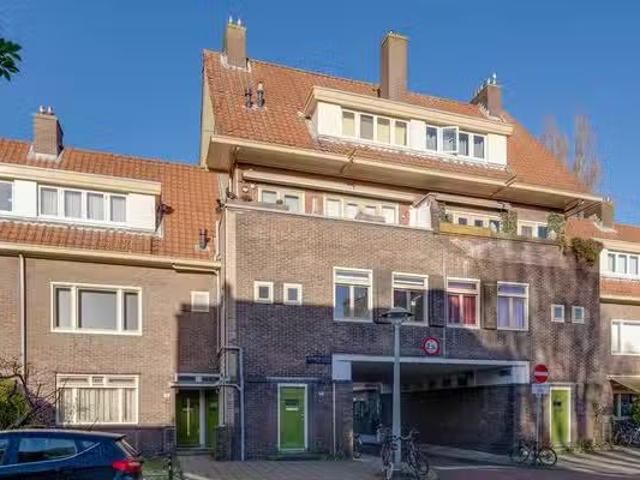 Appartement te koop Tuinbouwstraat 56 in Amsterdam voor € 400.