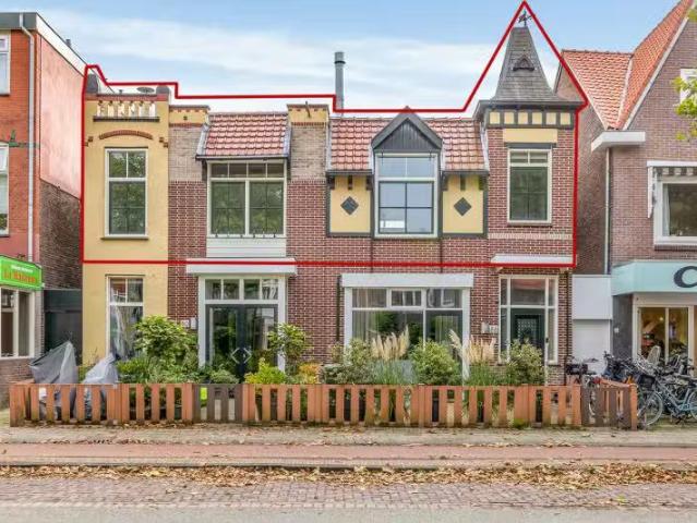 Appartement te koop Tweede Hasselaerstraat 2 D in Haarlem voor.