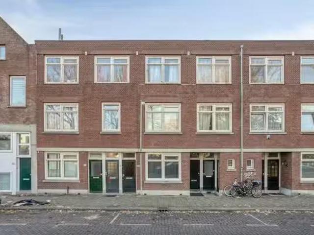 Appartement te koop Tapuitstraat 37 B in Rotterdam voor € 249.