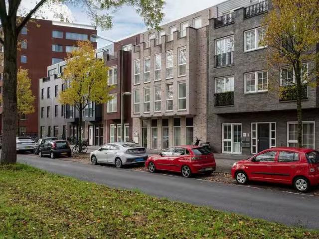 Appartement te koop Troelstralaan 263 b in Amsterdam voor € 52.