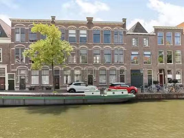 Appartement te koop Utrechtse Veer 12 in Leiden voor € 925.000