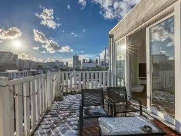 Appartement te koop Usselincxstraat 73 in Den Haag voor € 775.
