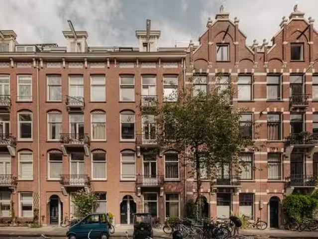 Appartement te koop Van Tuyll van Serooskerkenweg 152 3 in Ams.