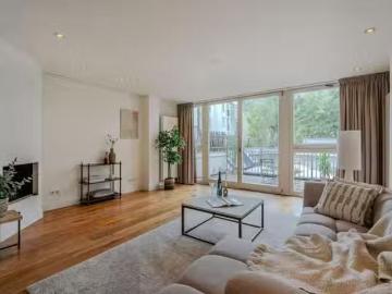 Appartement te koop Van Tuyll van Serooskerkenweg 33 H in Amst.