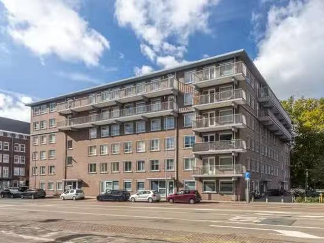 Appartement te koop Van Tuyll van Serooskerkenweg 45 2 in Amst.