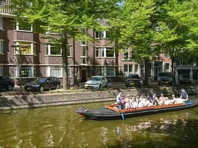 Appartement te koop Van Zaeckstraat 27 in Den Haag voor € 625.