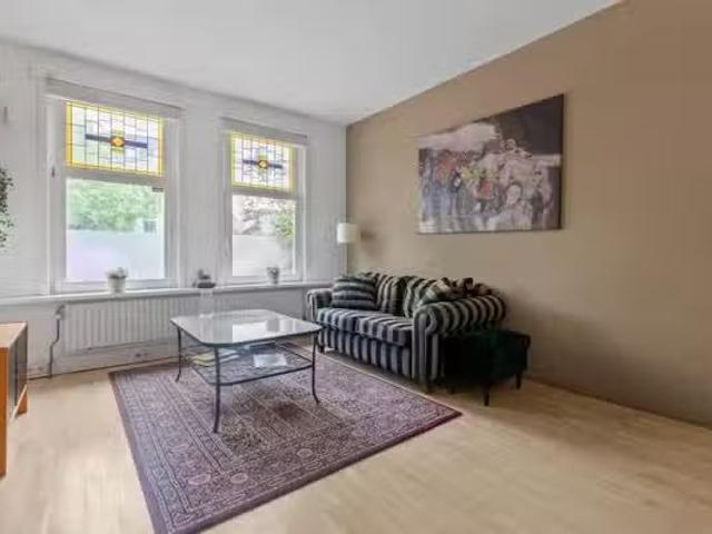 Appartement te koop Van Zeggelenlaan 145 A in Den Haag voor €.